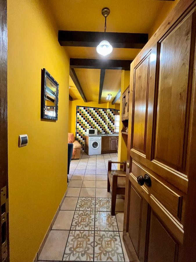 Apartamentos Turisticos Paseo De La Alameda Вальявисьоса Экстерьер фото