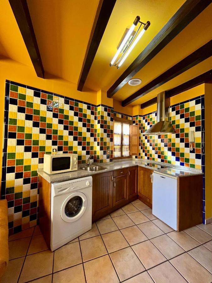 Apartamentos Turisticos Paseo De La Alameda Вальявисьоса Экстерьер фото