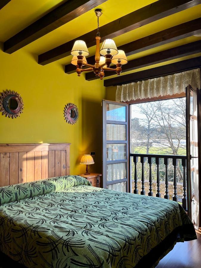 Apartamentos Turisticos Paseo De La Alameda Вальявисьоса Экстерьер фото