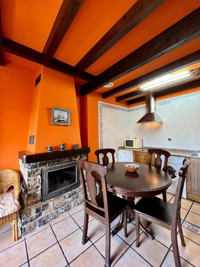 Apartamentos Turisticos Paseo De La Alameda Вальявисьоса Экстерьер фото