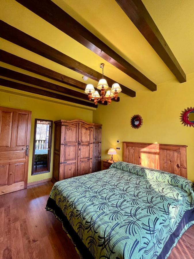 Apartamentos Turisticos Paseo De La Alameda Вальявисьоса Экстерьер фото