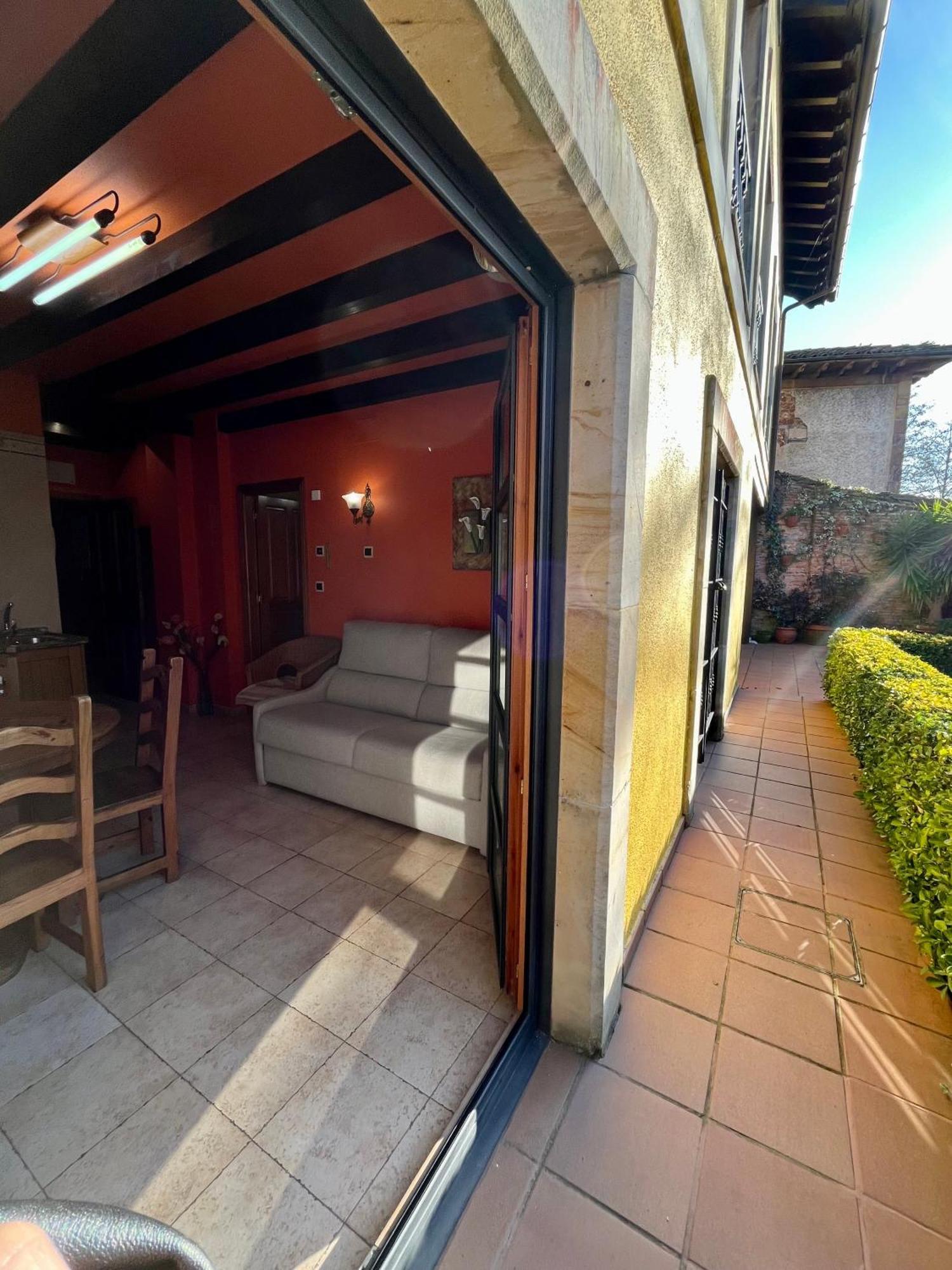 Apartamentos Turisticos Paseo De La Alameda Вальявисьоса Экстерьер фото