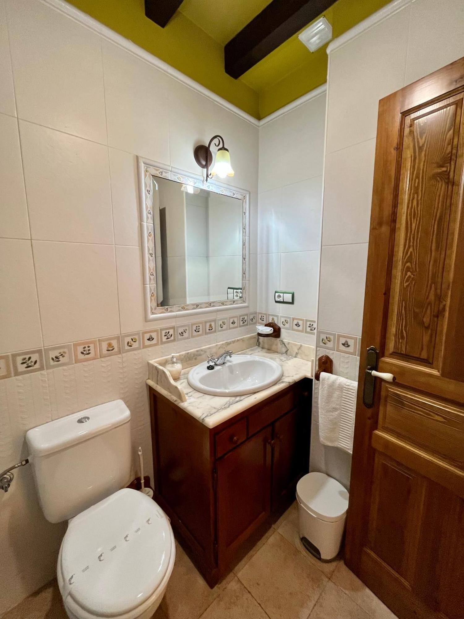 Apartamentos Turisticos Paseo De La Alameda Вальявисьоса Экстерьер фото